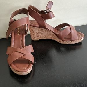 New! Pesaro Leather Wedge